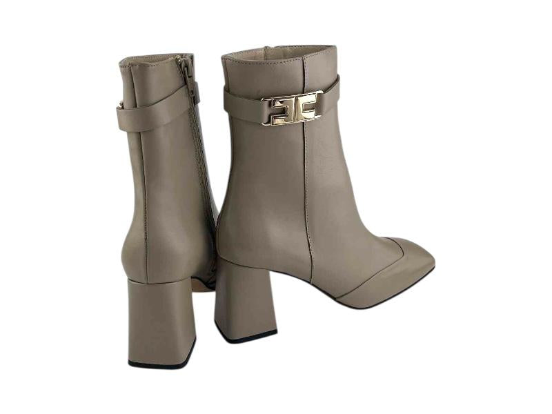 Botines de mujer elegantes y cómodos, con cremallera interior, hebillas y tacón en bloque.