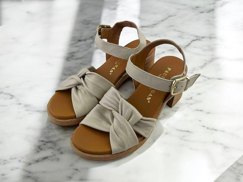 Paula Urban Sandalias mujer piel tacón cuadrado medio beige Sunset