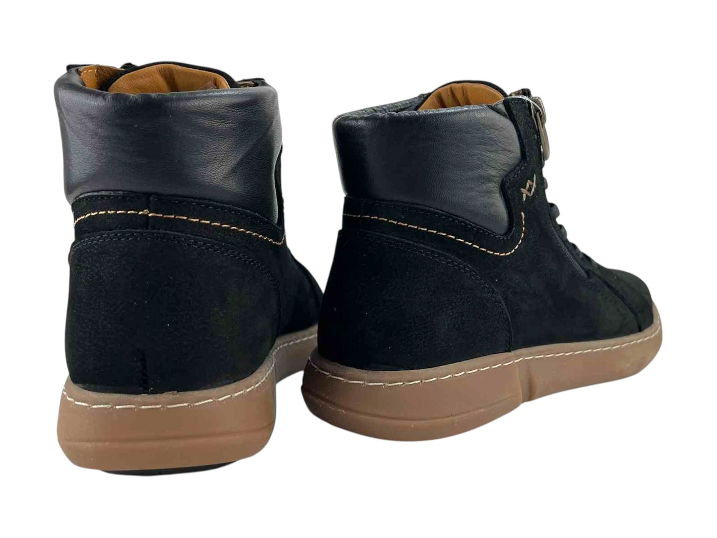 Botines en piel nobuk, negros, para mujer, de la marca 48Hours, con detalles en piel lisa y pespuntes en beige, con suela marrón claro, muy cómoda y antideslizante.