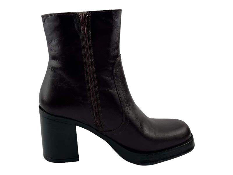 Yokono | Genuine leather women's ankle boots with square heel and burgundy platform Kolin