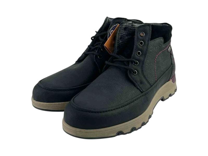 Botas de hombre de gran calidad de la marca española Clayan, realizadas en piel legítima negra, con cordones y  suela de goma.