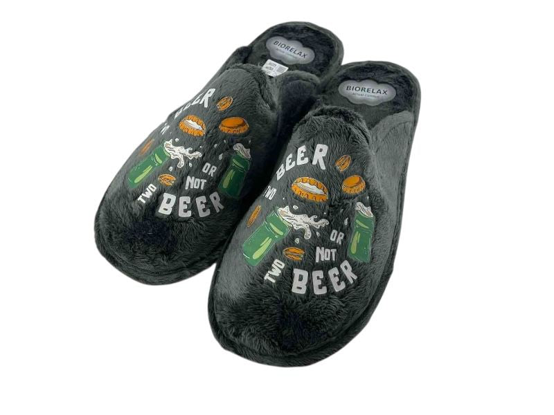 Zapatillas para hombre descalzas, divertidas,de la marca Biorelax, muy cómodas y de gran calidad, en color gris, en paño grueso de peluche, con suela antideslizante, y especiales para regalar a los amantes de la cerveza.