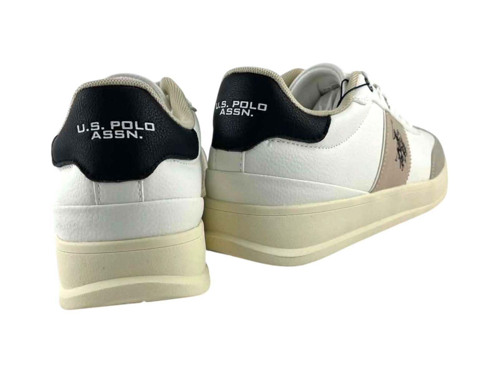 Detalle de la parte trasera del talón y estabilizador de las zapatillas blancas de U.S. Polo Assn., ideales para el confort diario.