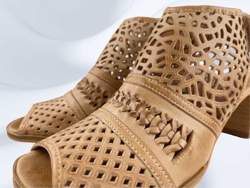CG | Lucia die-cut leather women's high-top sandal