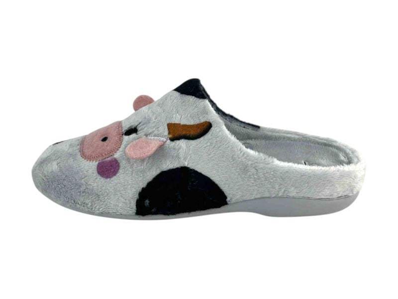 Pantuflas para mujer descalzas en color gris, negro y marrón muy divertidas en forma de vaca. Zapatillas de casa con suela gruesa antideslizantes, muy cómodas de la marca española Garzón.