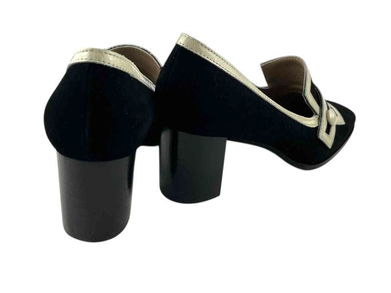 Zapatos de mujer en piel negra ante, de estilo retro vintage años 60, con ribete en beige, muy cómodos y estilosos.