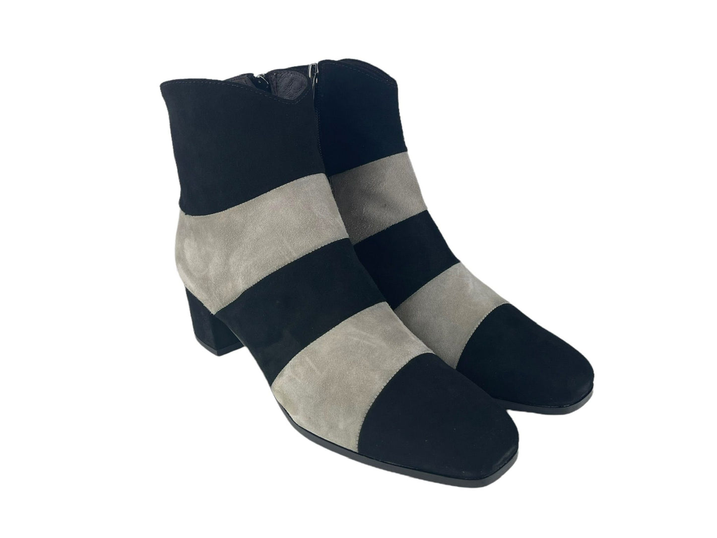 Plumers Menorca | Handcrafted black suede leather ankle boot gray stripes Mahón