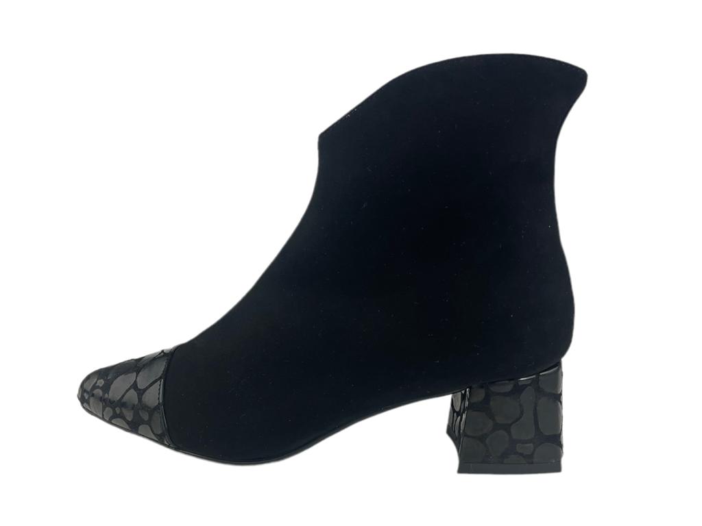 Ragaza | Women's black leather ankle boots 100% suede 5 cm heel Sagunto