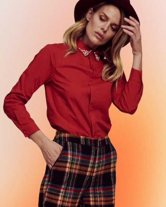 Da Ponte | Red long-sleeved girl shirt with pearls on Renata lapel