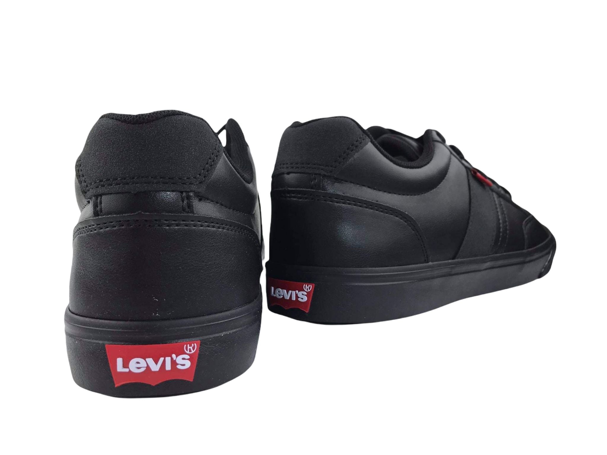 Levis all black on sale shoes