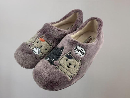 Vulladi | Petunia kittens women's closed house slippers