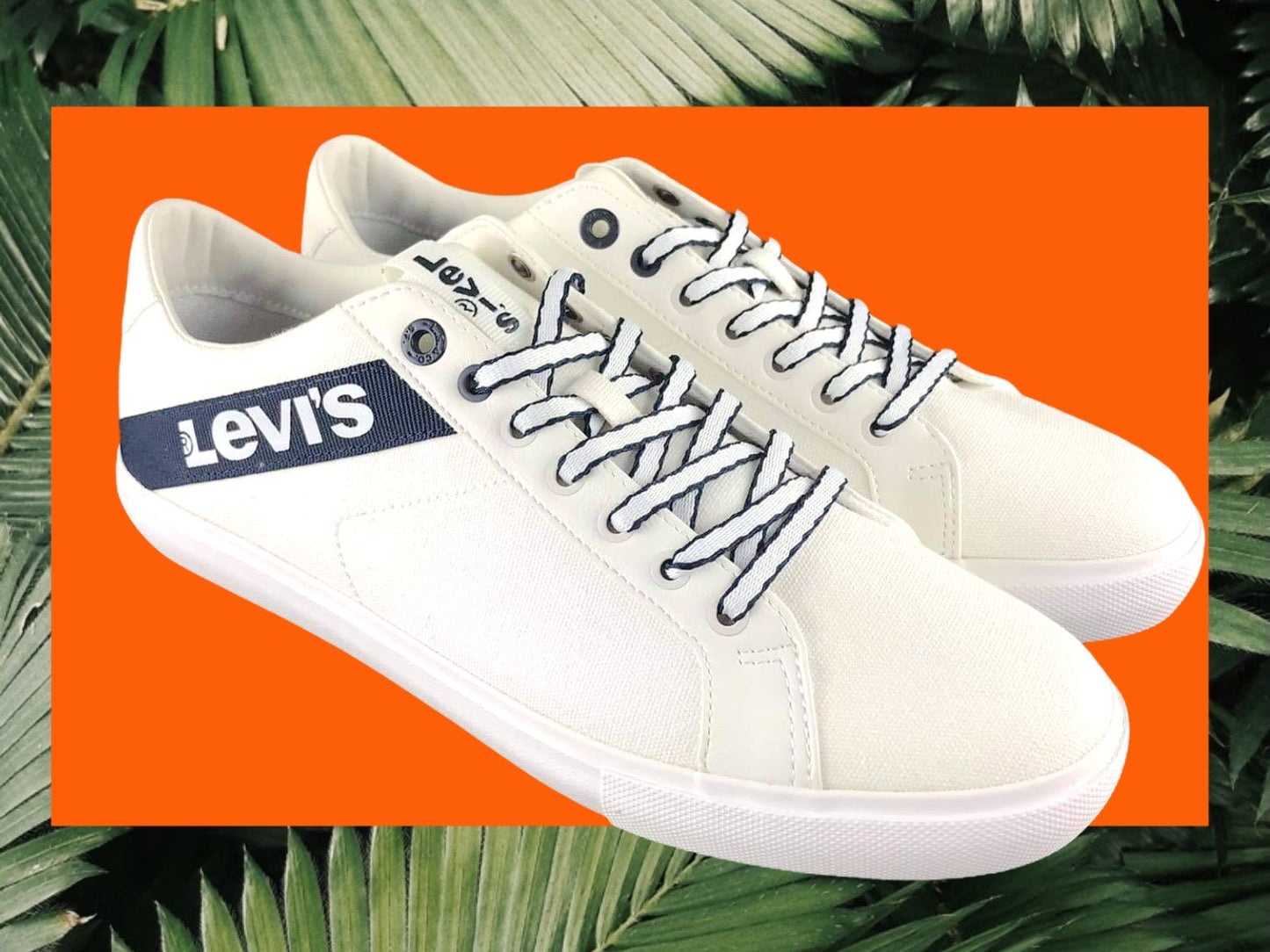 Levi's | White Madison Canvas