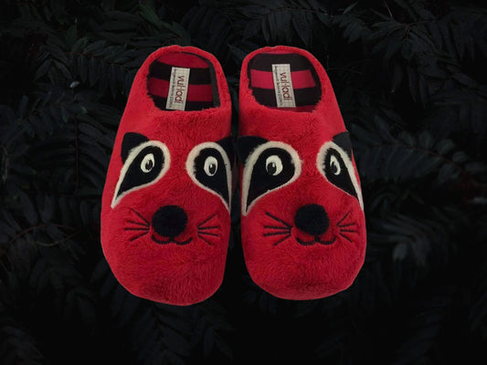 Vulladi | Red raccoon woman barefoot house slippers