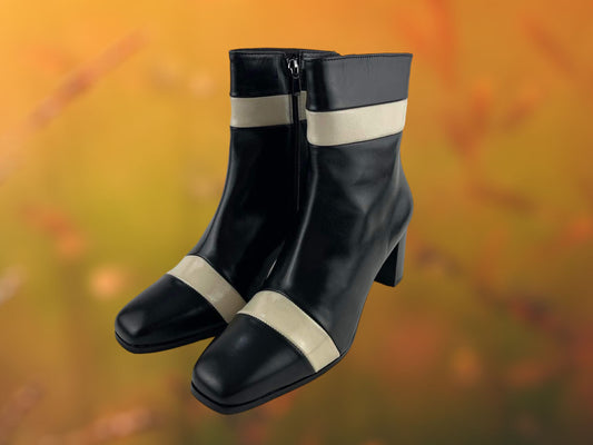 Plumers Menorca | Handmade black leather ankle boot with white stripes Addaya